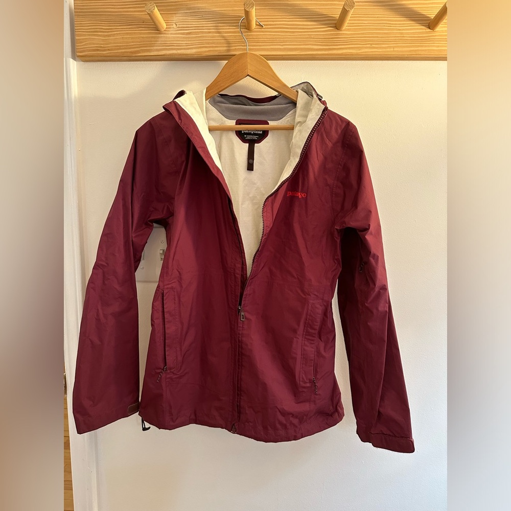 Patagonia Women’s M Torrentshell Rain Jacket